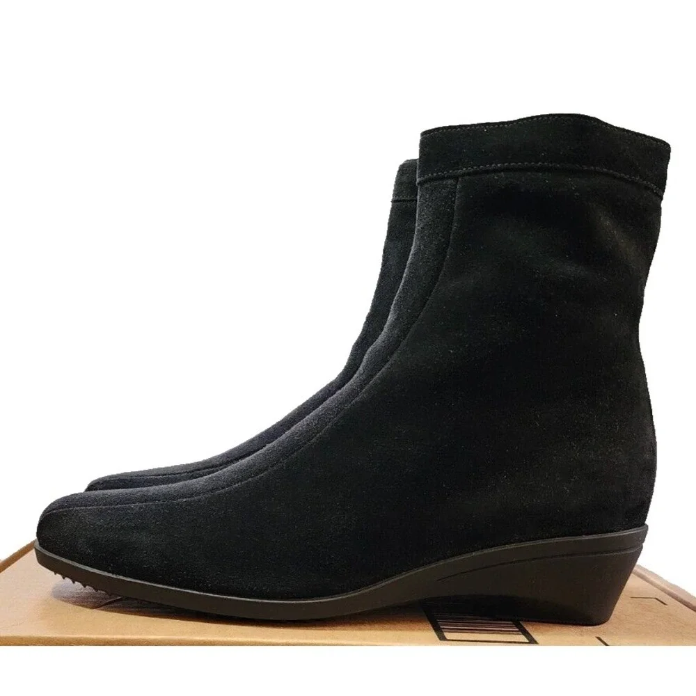 La Canadienne® (Women's 8 NARROW) Elizabeth Waterproof Ankle Boot, Black - $475‎